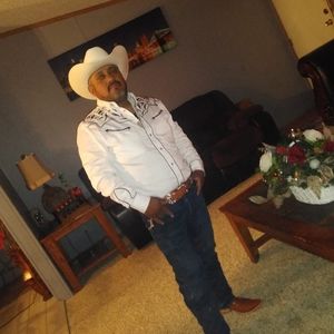 Meet your Posher, Pedro